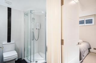 Apt 3, Soho Apartments 2nd & 3rd floors by Indigo Flats - London - 6