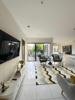 The hidden retreat - 4