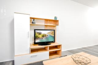 Urban Oasis with Patio 1BD - Sofia - 6