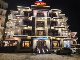 Hotel Malamjabba Palace by Khan Familia - Swat - 9