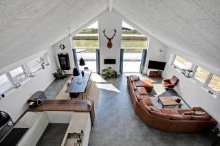 Lovely Holiday Home With Sea View And Activity Room, - Ebeltoft - 4