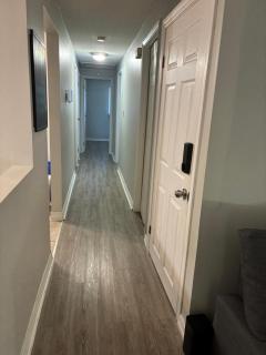 Central and spacious home - Niagara Falls - 5