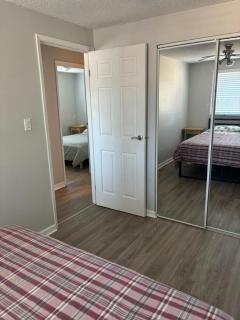 Central and spacious home - Niagara Falls - 1