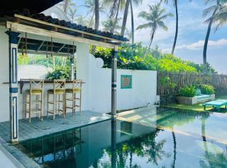 Luxury 4-BR Beach Front Villa with Staff - Habaraduwa - 5