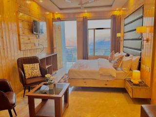 Hotel Classic Crown - #scenic mountain view #open terrace #parking #premium rooms with balcony #guest preferred #best selling hotel in mussoorie - Mussoorie - 3