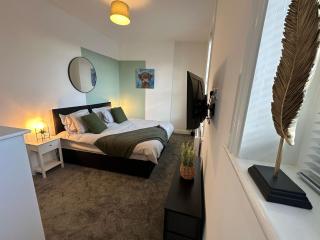 Coastal Residence - Central - 2 Beds - Contractors - Eastbourne - 9