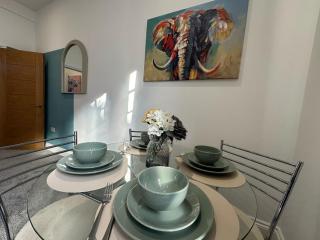 Coastal Residence - Central - 2 Beds - Contractors - Eastbourne - 5