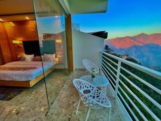 Hotel Classic Crown - #scenic mountain view #open terrace #parking #premium rooms with balcony #guest preferred #best selling hotel in mussoorie - Mussoorie - 4
