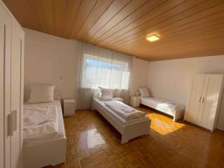 SAD242 Große Monteurwohnung Übergangswohnung - 7