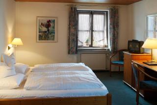 Boardinghouse Wadenspanner - Altdorf - 4