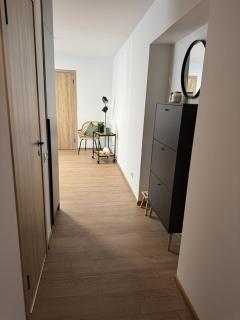 Comfy Center Apartment - 1