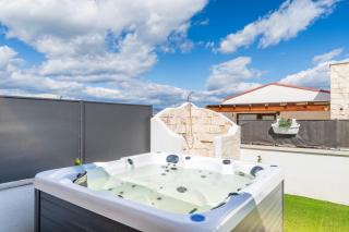 Joy Collection Villa with Jacuzzi - Àrbatax - 5