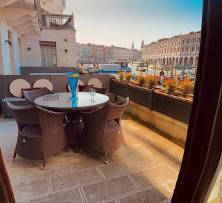 Grand Canal Diamond - Venice - 8