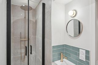 Lavie Maison Central & Hot Tub - 2