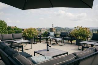 Luxe Villa, All Ensuites & Private Vineyard Views - 2