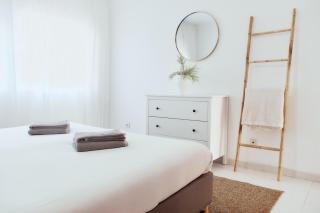 Balili Beach House - Ferrel - 1