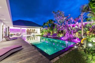 Modern Villa 4 Br Large Pool And Garden Seminyak - Seminyak - 3