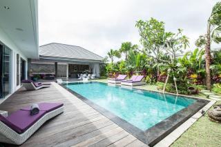 Modern Villa 4 Br Large Pool And Garden Seminyak - Seminyak - 5