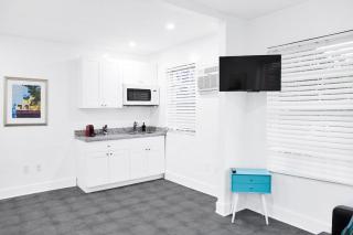 Miami Designer Apartment Unit 4 - 4