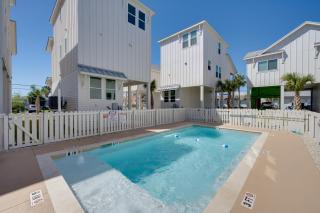 1 Mi to Beach Home with Pool Access in Port Aransas - 8
