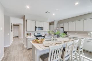 Maricopa Home with Yard - 1 Mi to Harrahs Casino! - 5