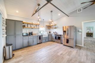 Peaceful Vinita Home with Fire Pit 11 Mi to Lake! - Vinita - 9