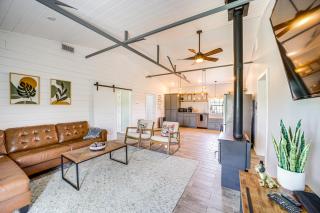 Peaceful Vinita Home with Fire Pit 11 Mi to Lake! - Vinita - 6