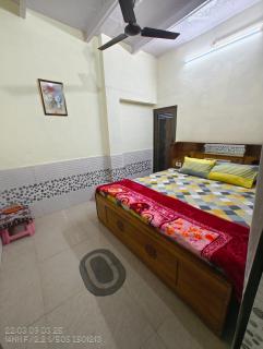 Aastha Krishna Homestay - Mathura - 4