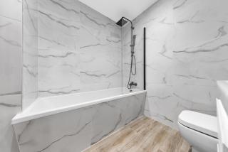 Fashion is Art - 2BR - Sleeps 5 - parking - 8