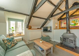 Cwmbach - Llandyssiliogogo - 9