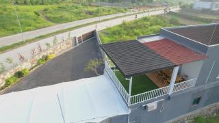 Green Mountain Villa Garut - - 9