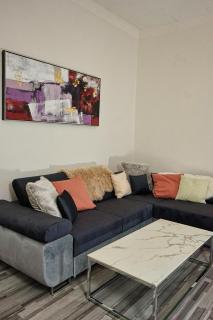 Main Station Nook Apartments - 6