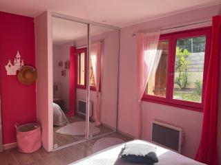 Warm house with pool and HOT TUB - 2