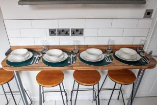 Cosy 2-Bed Home in Darlington Great Location! - Darlington - 1