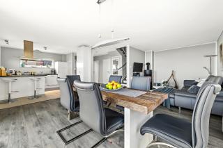 Haus am Meer - mit Panoramablick auf die freie Ostsee, Sauna und hochwertiger Ausstattung - Olpenitz - 1