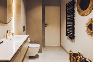 D77 Luxury Apartment - 1