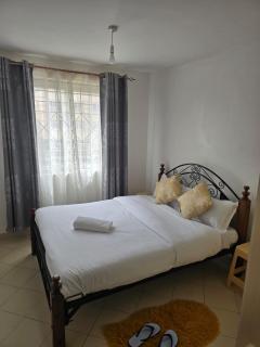 Opal 2 BR by Skyline Villa - 3