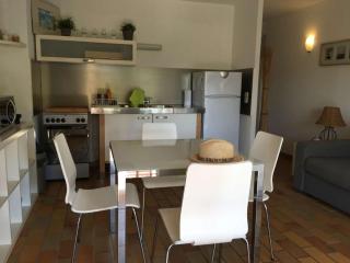 T2 en rez de jardin , proche plage de St Clair et commerces - Le Lavandou - 2