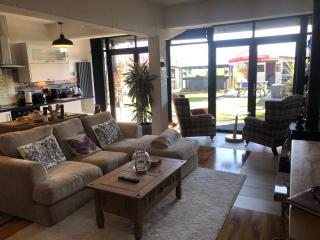 loch lomond apartments - 1