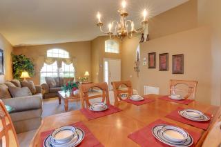5 Mi to Disney Lake-View Villa in Emerald Island! - Kissimmee - 4