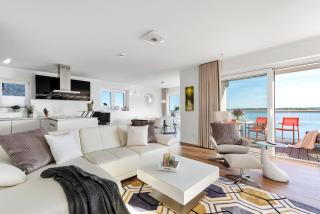 Horizont- direkt am Wasser, Hafenblick, Fahrstuhl, Sauna, ueberdachter Balkon - Olpenitz - 0