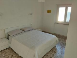 4 Finestre sul mare - 4