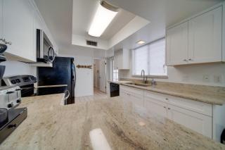 5 Mi to Camelback Ranch Pet-Friendly Home with Pool - Litchfield Park - 4