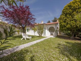 114 - Villa trilocale al Taunus con portico e bel giardino SPIAGGIA inclusa nel prezzo - 0
