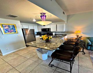 Penthouse Floor 1 BR Resort Condo Direct Oceanfront Wyndham Ocean Walk - Daytona Funland 1908 - Daytona Beach - 3