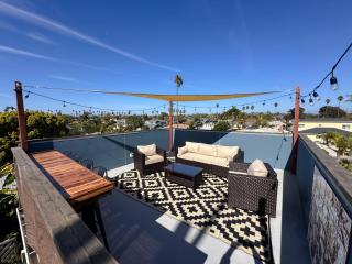 Oceanside Rooftop Retreat Sleeps 4 - Oceanside - 0