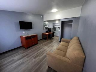 Sunwestern Suites - Douglasville - 6