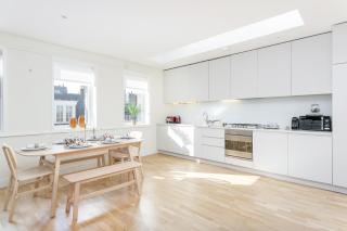 Urban Chic - Baker Street - 8