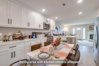 Entire Private 3-Bedroom Home w King Bed, Crib, near Bay Beach, Available Now - Chula Vista - 5