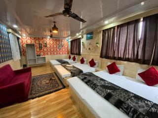 Hotel Young Mamta - Srinagar - 6